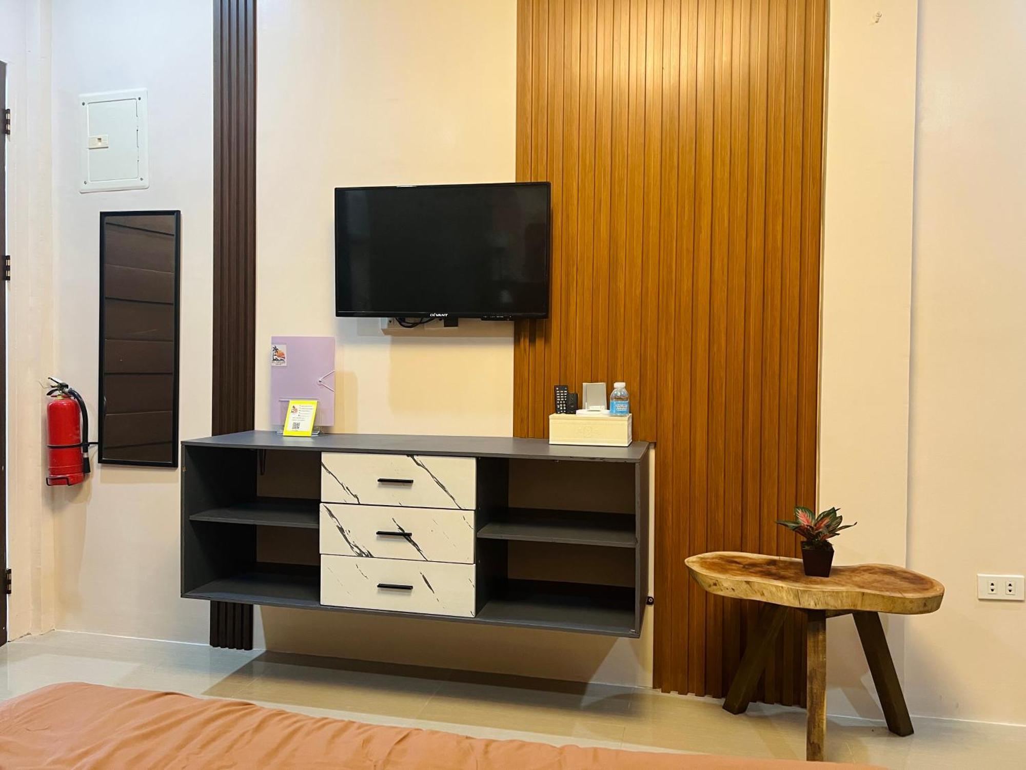 Sky Traveller Suites Panglao Exterior foto